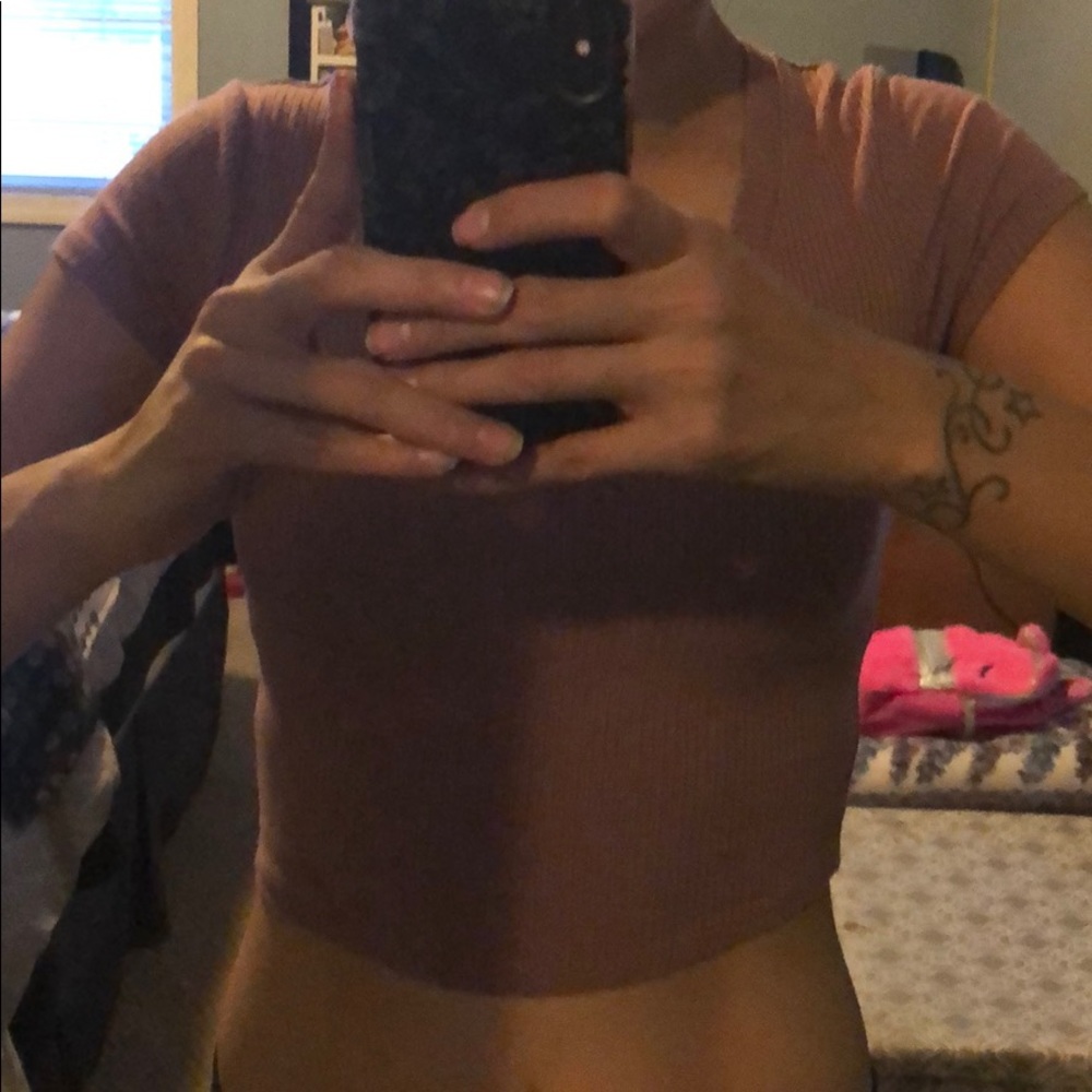 Brown/ tan crop top